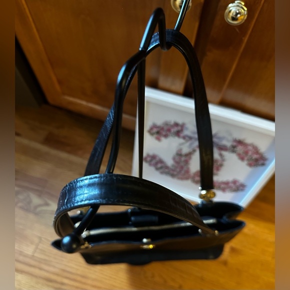 Vintage Gianni Versace la Medusa bag EUC wit COA - Picture 9 of 16